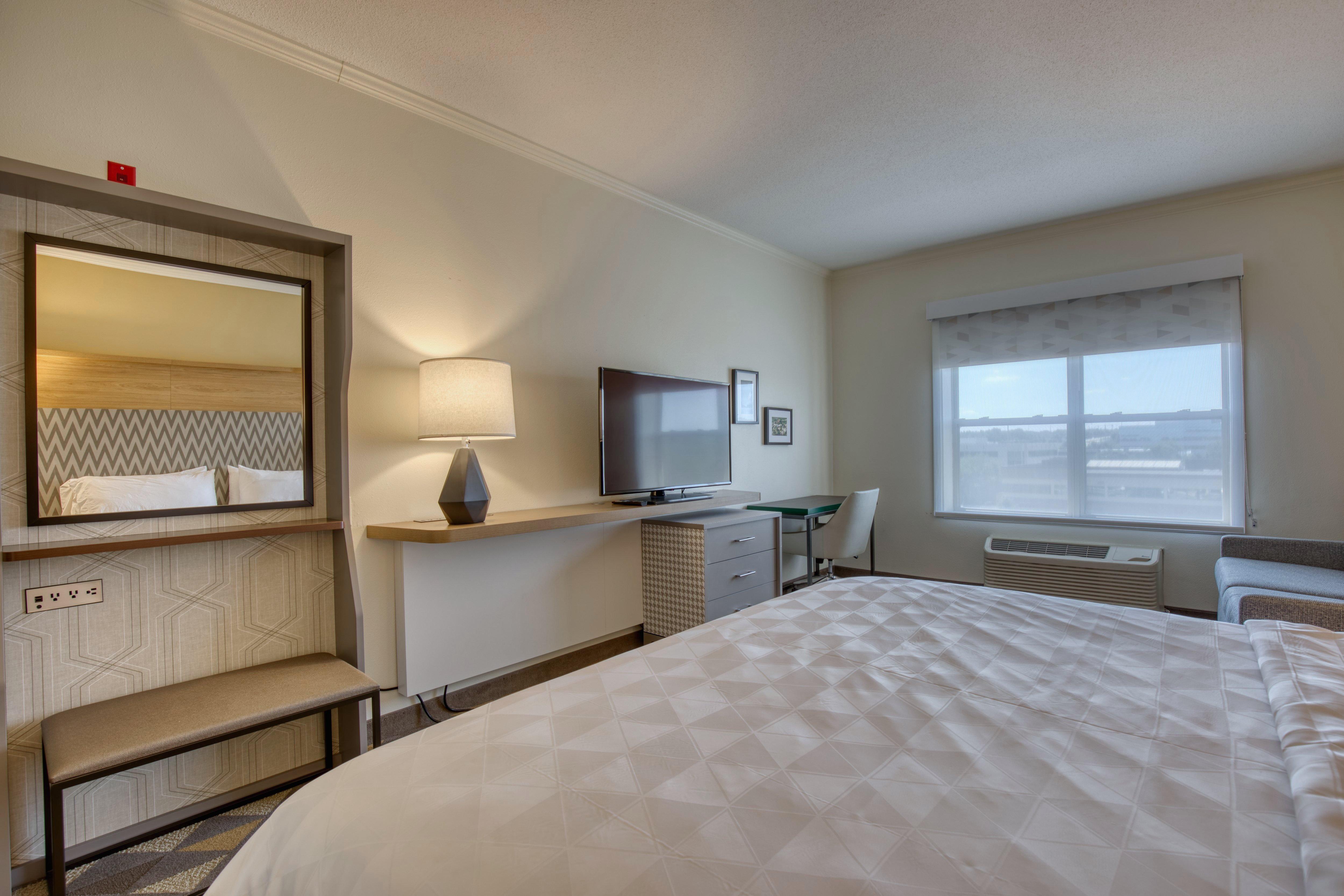 Holiday Inn Hotel & Suites Madison West - Middleton By Ihg Экстерьер фото