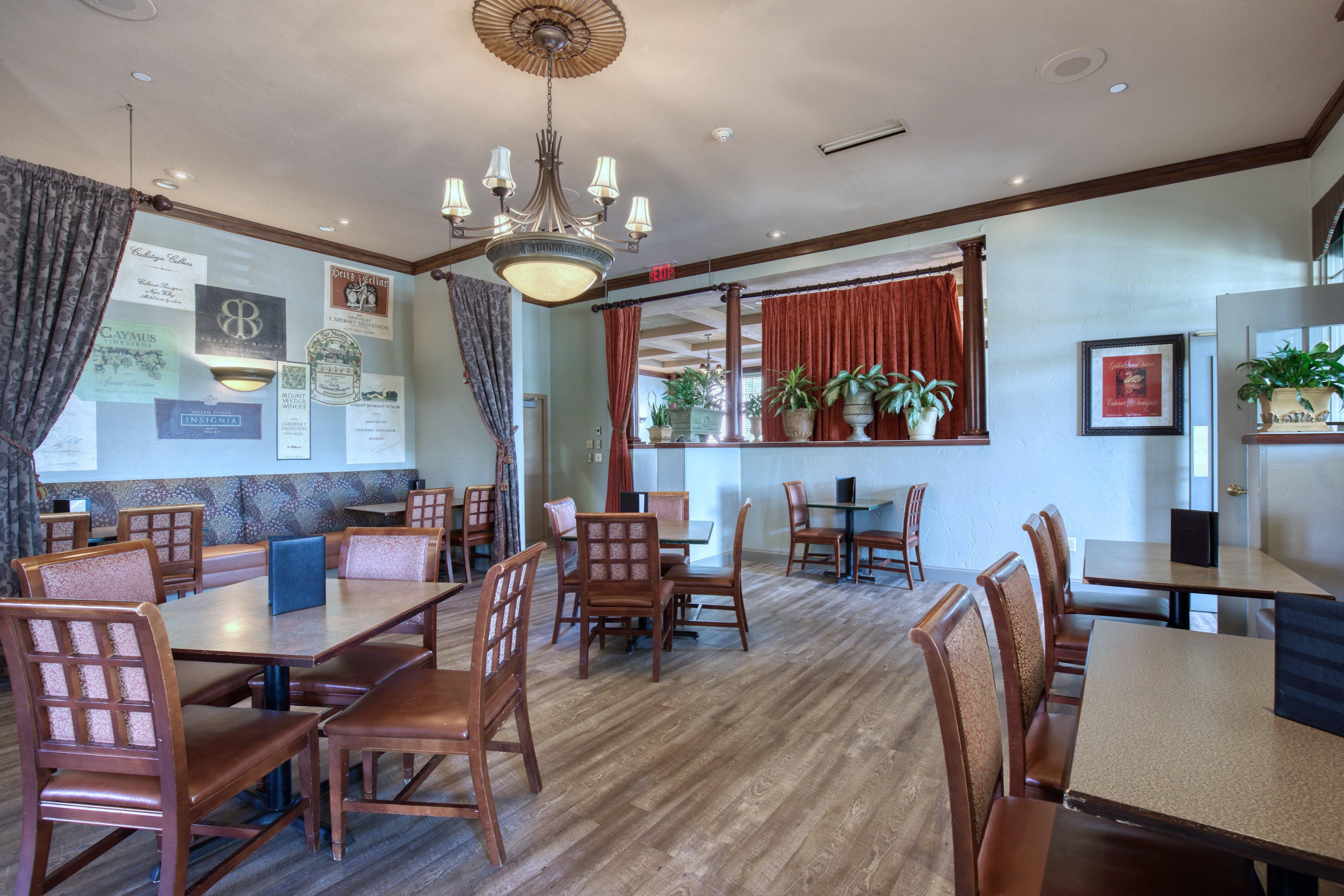 Holiday Inn Hotel & Suites Madison West - Middleton By Ihg Экстерьер фото