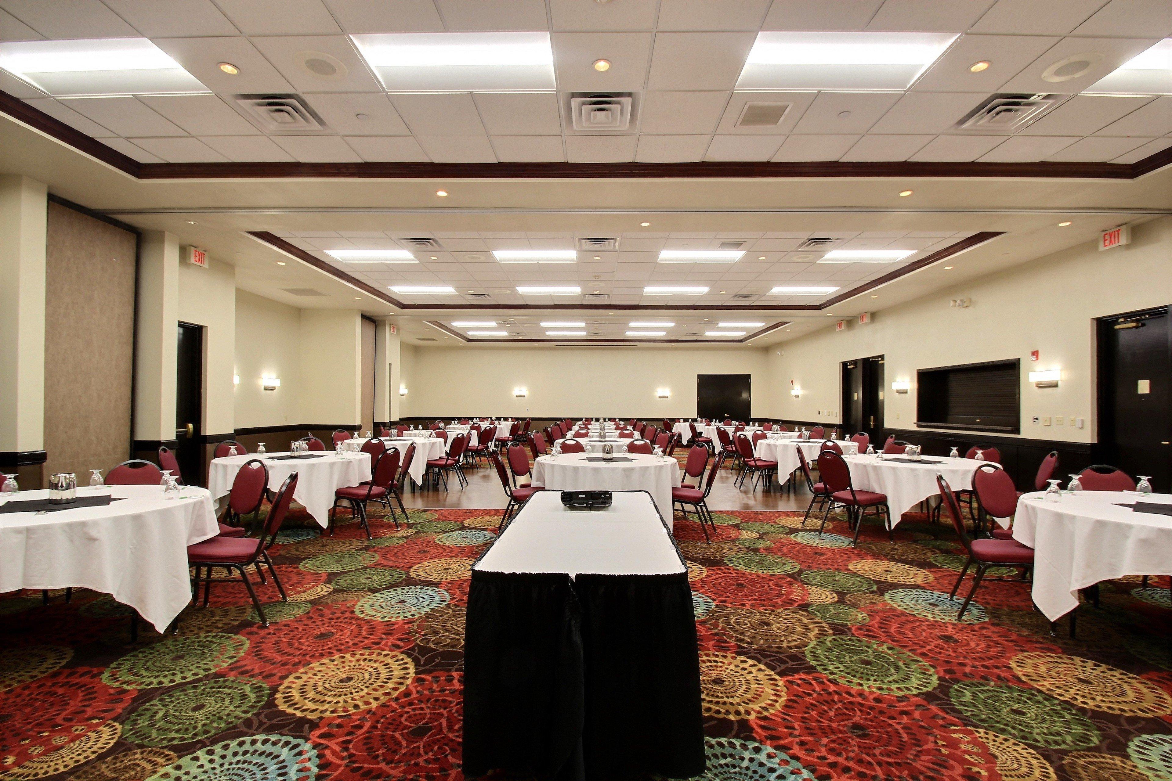 Holiday Inn Hotel & Suites Madison West - Middleton By Ihg Экстерьер фото