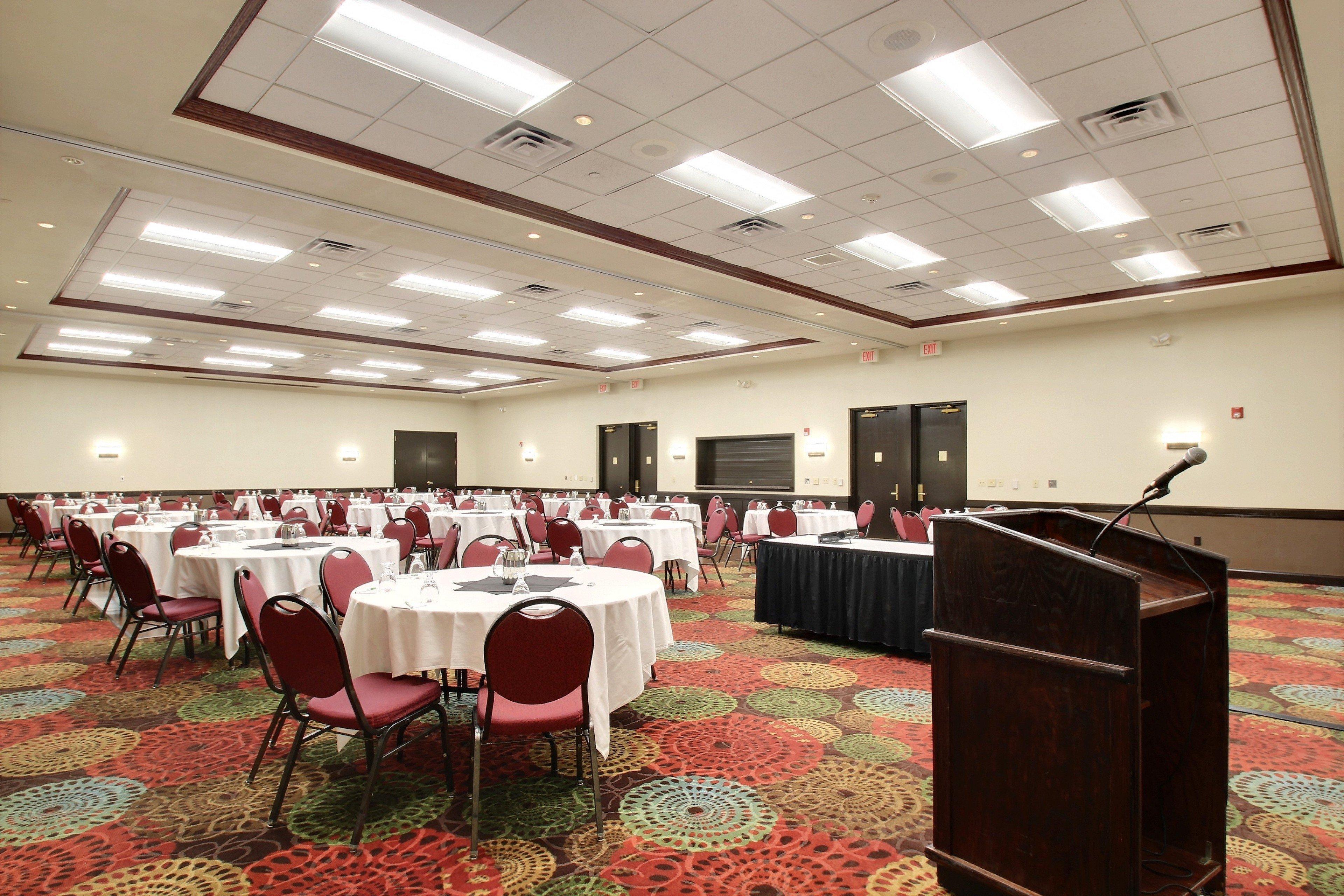 Holiday Inn Hotel & Suites Madison West - Middleton By Ihg Экстерьер фото