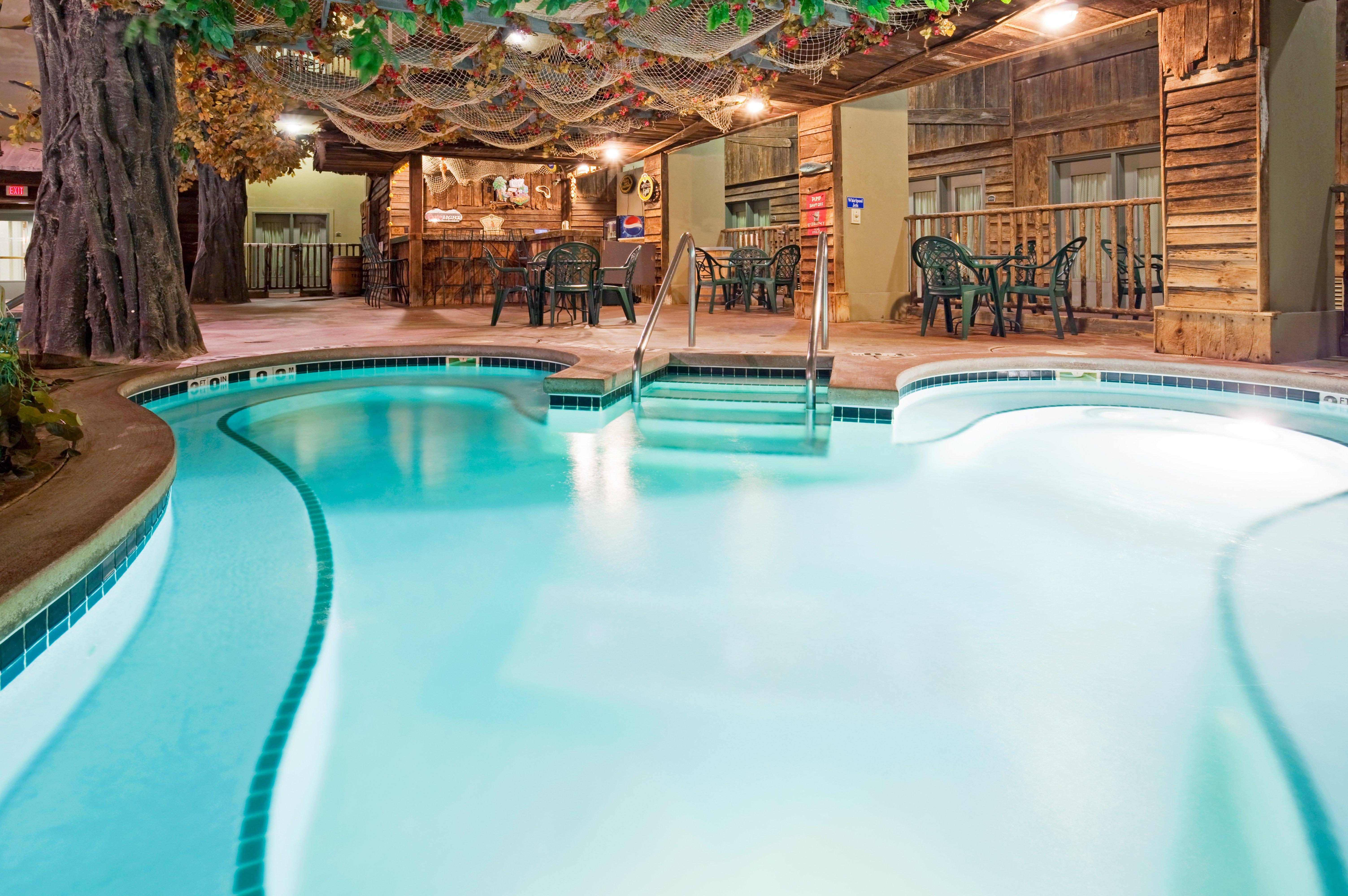 Holiday Inn Hotel & Suites Madison West - Middleton By Ihg Экстерьер фото