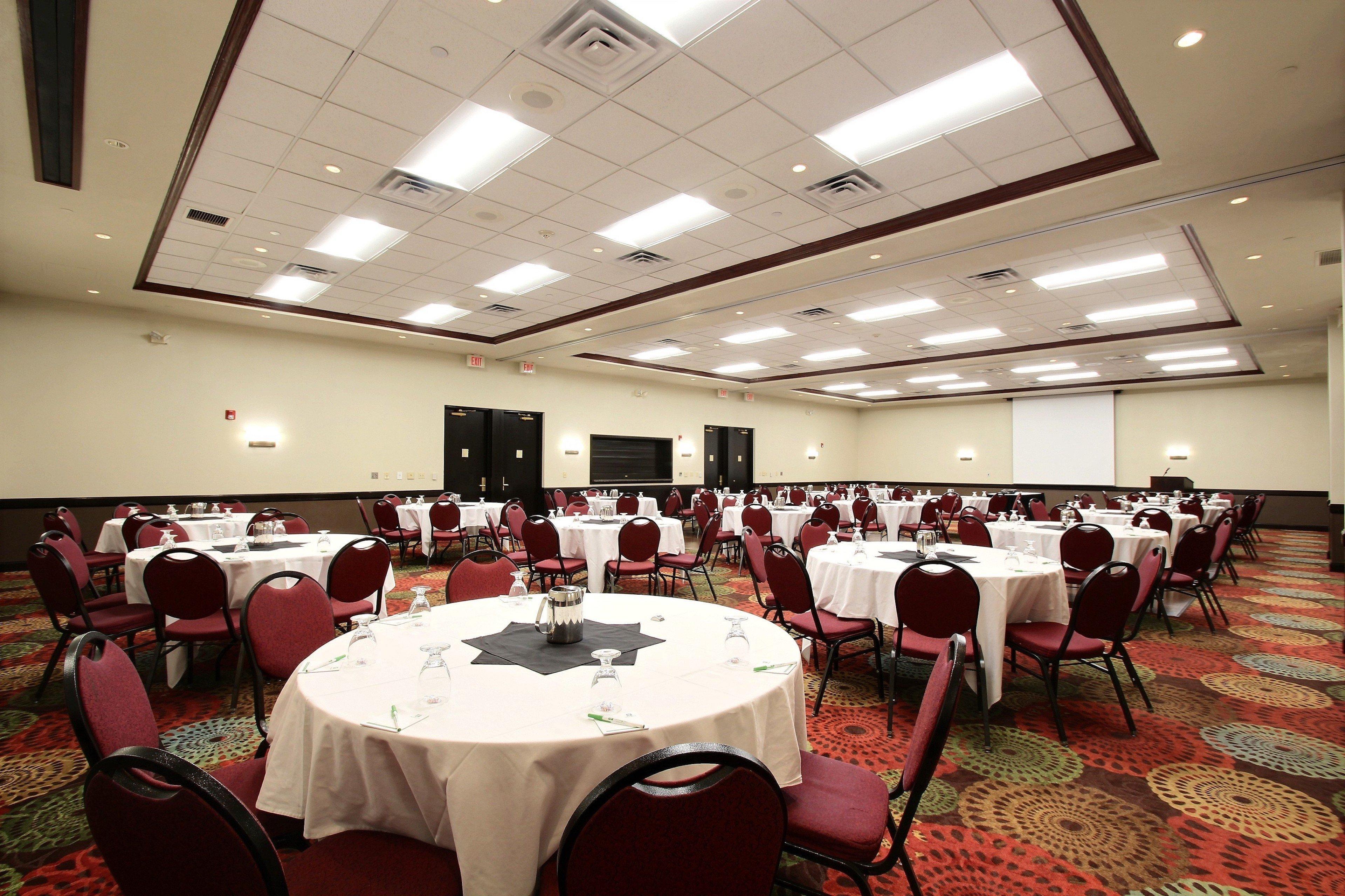 Holiday Inn Hotel & Suites Madison West - Middleton By Ihg Экстерьер фото